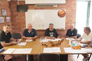 Οι κ.κ. Λαπίδης, Χιωτάκης, Καλαϊτζάκης, Κανάκης και Ανυφαντάκης στις χθεσινές κληρώσεις