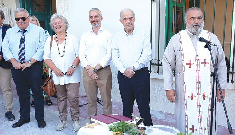 Το «παρών» σε αγιασμούς έδωσε ο δήμαρχος Ηρακλείου, κ. Βασίλης Λαμπρινός 