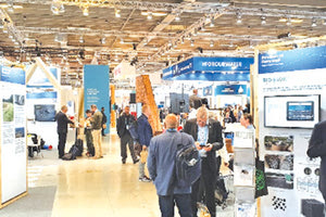 Δυστυχώς από αυτό το συνέδριο οι Έλληνες είναι σχεδόν απόντες. Πολλά συγχαρητήρια αξίζουν  στην εταιρία Dialynas a.e. (Textile Filters) που εκπροσωπεί τη χώρα μας σε αυτή τη διεθνή έκθεση καινοτομιών και τεχνολογιών σχετικών με την επιστήμη του νερού.