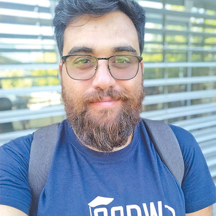 Ο Γιώργος Καραθανασόπουλος, τελειόφοιτος του ΤΕΤΥ, ήταν ο μοναδικός Έλληνας που  «πέταξε» στη Σελήνη, μέσω Στουτγάρδης! 