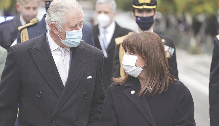 H Πρόεδρος της Δημοκρατίας Κατερίνα Σακελλαροπούλου είχε τηλεφωνική επικοινωνία με την Α.Μ. τον βασιλιά του Ηνωμένου Βασιλείου της Μεγάλης Βρετανίας και της Βόρειας Ιρλανδίας Κάρολο ΙΙΙ, στον οποίο εξέφρασε τα συλλυπητήριά της για την απώλεια της Α.Μ. της βασίλισσας Ελισάβετ ΙΙ.