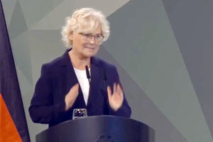 η Yπουργός Άμυνας Γερμανίας Christine Lambrecht: