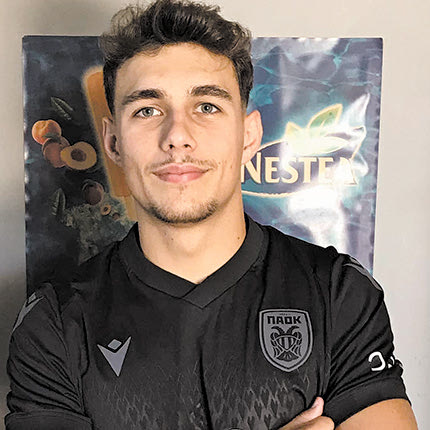 ΔΗΜΗΤΡΗΣ ΣΤΕΦΑΝΑΚΗΣ