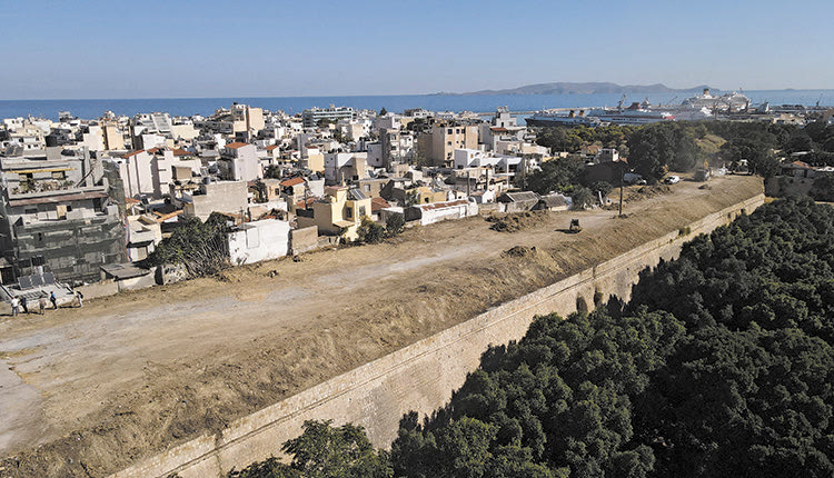 Προχωρά η μεγάλη παρέμβαση στα Ενετικά Τείχη