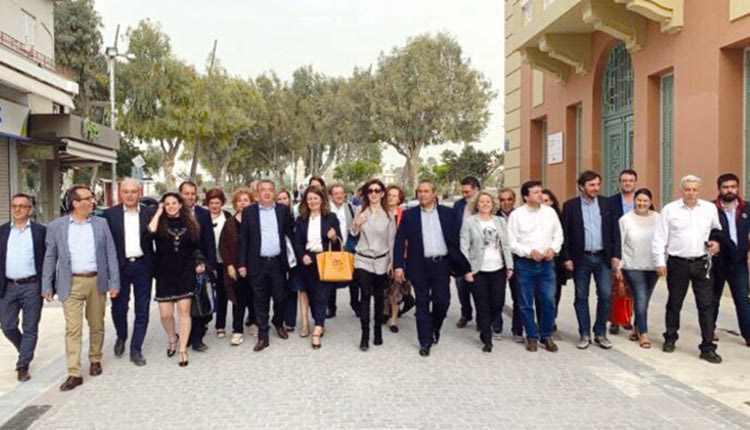 ΑΝΔΡΟΥΛΑΚΗΣ ΚΑΙ ΥΠΟΨΗΦΙΟΙ