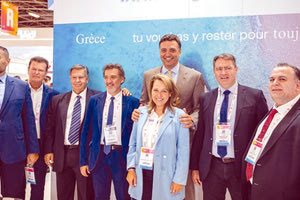 "Τα έσοδα από τον τουρισμό τον φετινό Ιούλιο άγγιξαν τα 3,7 δισ. ευρώ, ξεπερνώντας τα έσοδα του Ιουλίου του 2019. Αυξημένα έσοδα που στηρίζουν τους Έλληνες πολίτες", δήλωσε ο υπουργός Τουρισμού, Βασίλης Κικίλιας,