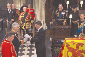 ΚΗΔΕΙΑ ΒΑΣΙΛΙΣΣΑΣ ΕΛΙΣΣΑΒΕΤ