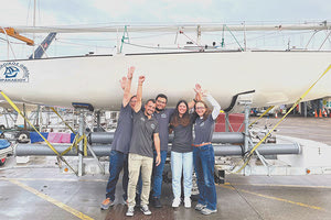 Το πλήρωμα του «Άνασσα» που συμμετείχε στο Ευρωπαϊκό πρωτάθλημα ιστιοπλοίας που έγινε στην Ιρλανδία