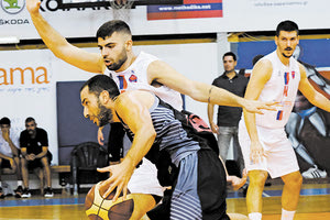 Ο Μποχωρίδης, σε φάση από τον αγώνα, ήταν ο μόνος που διασώθηκε χθες από τον ΟΦΗ