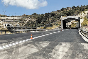 ΜΕΣΣΑΡΑ: ΟΙ ΠΕΡΥΣΙΝΕΣ ΒΡΟΧΕΣ ΚΑΙ Ο ΣΕΙΣΜΟΣ ΕΦΕΡΑΝ ΤΗΝ ΚΑΘΙΖΗΣΗ Νέο εξάμηνο εργασιών, αλλά με ανοικτό δρόμο