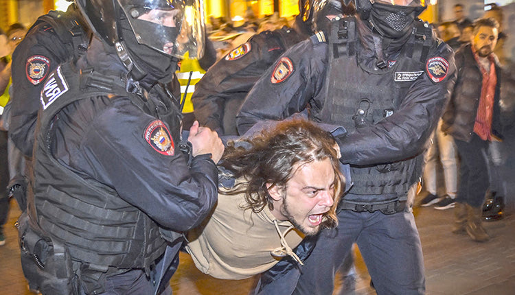 Δεν θέλουν να συμμετάσχουν στον πόλεμο του Πούτιν οι Ρώσοι.
