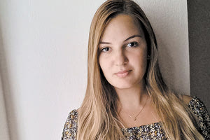 Το είχαμε γράψει ότι θα ανοίξουν τα σχολεία και πολλοί εκπαιδευτικοί δε θα έχουν ακόμα βρει σπίτι να μείνουν. Χαρακτηριστική είναι η περίπτωση της δασκάλας στο 49ο Δημοτικό σχολείο Ηρακλείου, κ. Κατερίνας Καραγκούνη