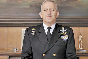 ο πρώην υπουργός, ναύαρχος ε.α. Αποστολάκης