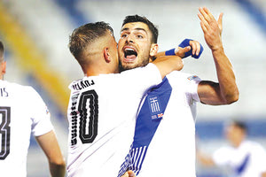 Οι Πλέκας και Μασούρας πανηγυρίζουν