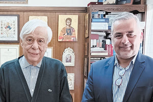 Δεν ξεχνάει ο τέως Πρόεδρος της Δημοκρατίας Προκόπης Παυλόπουλος ότι είναι επίτιμος δημότης του Δήμου Οροπεδίου Λασιθίου και γι’ αυτό κάλεσε στην Αθήνα τον δήμαρχο Γιάννη  Στεφανάκη.