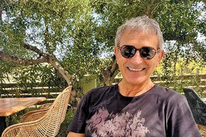 Γ. Νταλάρας.