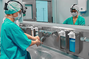 γιατροί στα νοσοκομεία