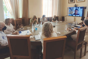 Στιγμιότυπο από παλαιότερη συνεδρίαση της διεπιστημονικής επιτροπής