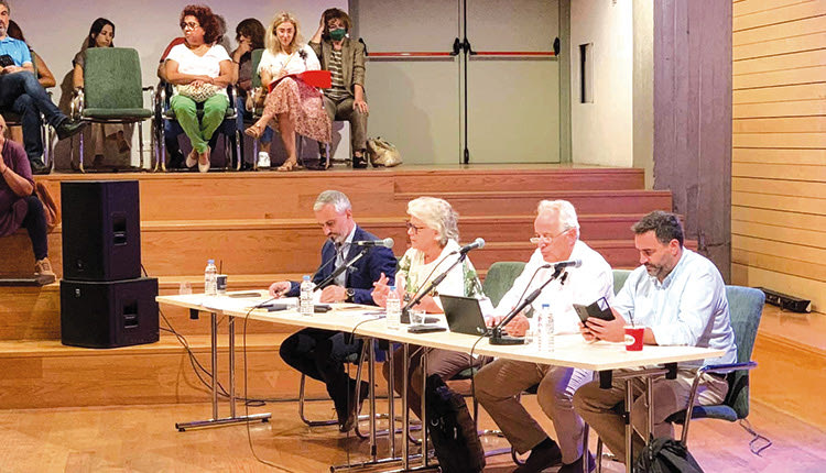 Συνάντηση με τους διευθυντές των σχολικών μονάδων του Δήμου Ηρακλείου είχαν οι αρμόδιοι αντιδήμαρχοι