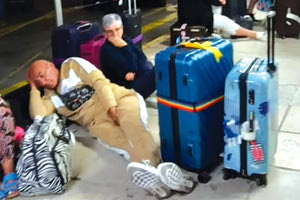 Ταλαιπωρήθηκαν και για να έλθουν και να για φύγουν από την Κρήτη