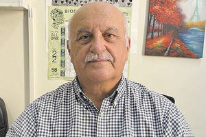 ο καθηγητής Ν. Τζανάκης