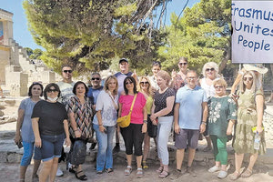 Υποδέχθηκαν τους συνεργάτες του Erasmus στο 10ο Δημοτικό σχολείο