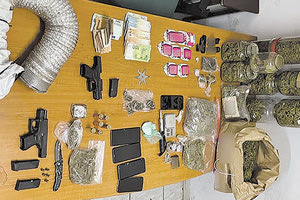 Όπλα, ναρκωτικά και σφαίρες στις εστίες στην Πολυτεχνειούπολη