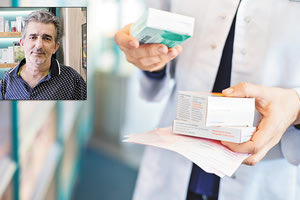 το μέλος του Πανελληνίου Φαρμακευτικού Συλλόγου Γιάννης Τσικανδηλάκης