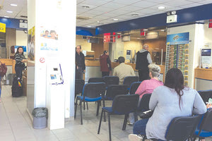 Η φθίνουσα πορεία των ΕΛ-ΤΑ καλά κρατεί και ευλόγως μιλούν κάποιοι για σκόπιμη υποβάθμιση.