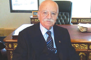 Μια από τις πιο οικίες φιγούρες στο κέντρο του Ηρακλείου, ο μηχανικός Νίκος Καμαρίτης