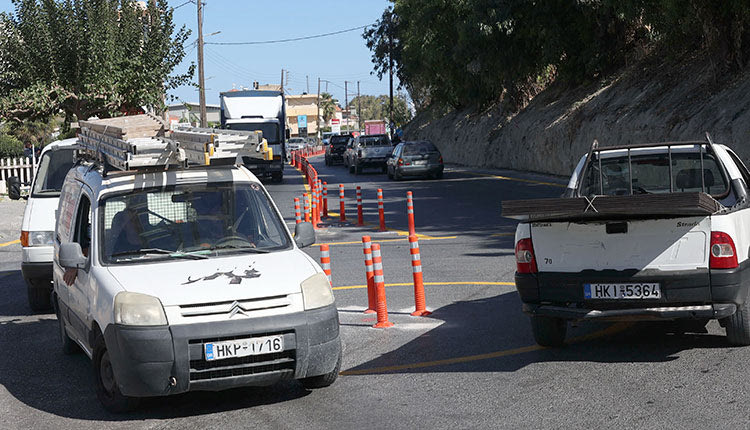 Δεν λύθηκε το πρόβλημα ούτε με τον κατ’ ευφημισμόν κόμβο
