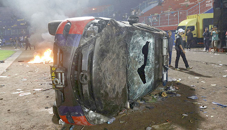 Ενός λεπτού σιγή στη μνήμη των θυμάτων της τραγωδίας στην Ινδονησία