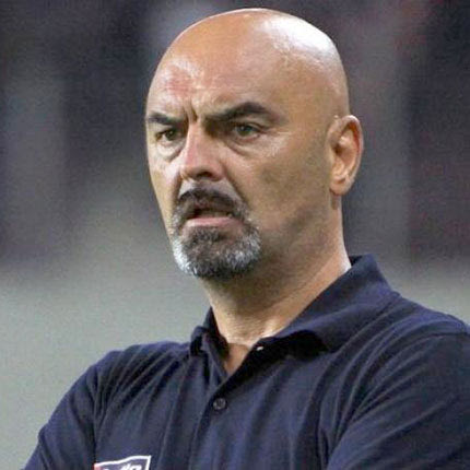 Ο Γιάσμικο Βέλιτς ξεκίνησε με ήττα στην επιστροφή του στους πάγκους της Σούπερ Λιγκ έπειτα από 9 χρόνια, 5 μήνες και 10 ημέρες.