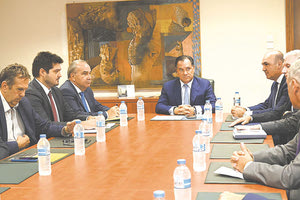 “Μάχη” για να πέσουν οι τιμές σε 50 προϊόντα