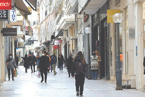 Εκπρόσωποι της αγοράς του Ηρακλείου θεωρούν πως το μειωμένο ωράριο δεν είναι λύση