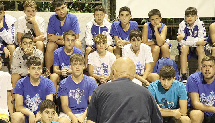 Συζήτηση με Γεωργιάδη στο «Ηράκλειο» ΟΑΑ