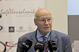 Ο Δρ. Γ. Παπαδόπουλος μιλά για την προετοιμασία των χωρών ενόψει ενός τσουνάμι