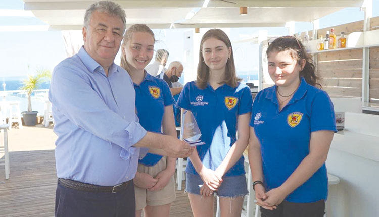 αρναουτακης υποχρεωσεις