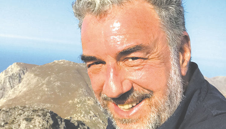 Ο επιμελητής του Εργαστηρίου Αρθροπόδων στο Μουσείο Φυσικής Ιστορίας Κρήτης, Παν/μιο Κρήτης, Απόστολος Τριχάς