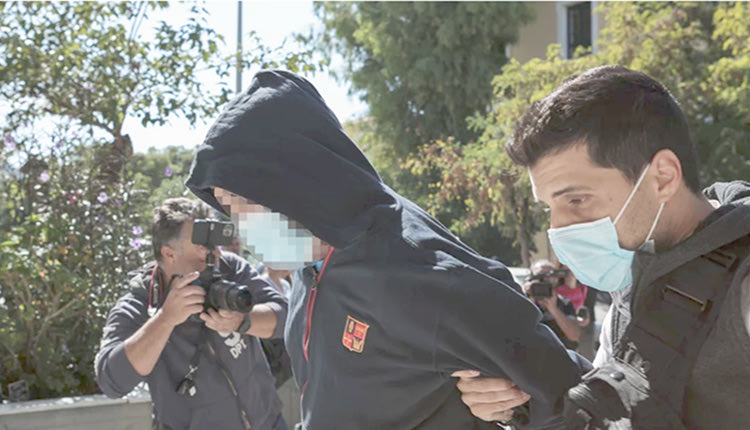 ΣΕΞΟΥΑΛΙΚΗ ΚΑΚΟΠΟΙΗΣΗ 12ΧΡΟΝΗΣ πελάτες στο κινητό του βιαστή-μαστροπού