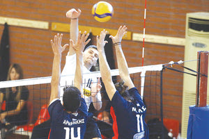 Φάση απο το χθεσινό παιχνίδι του ΟΦΗ με τον Πήγασο