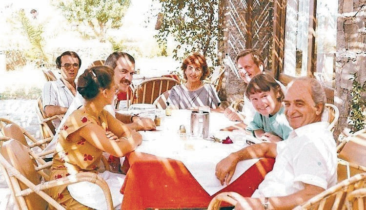 Το ζευγάρι Ούλωφ και Λίσμπετ Πάλμε είχε δεσμούς φιλίας με την οικογένεια Παπαγεωργίου