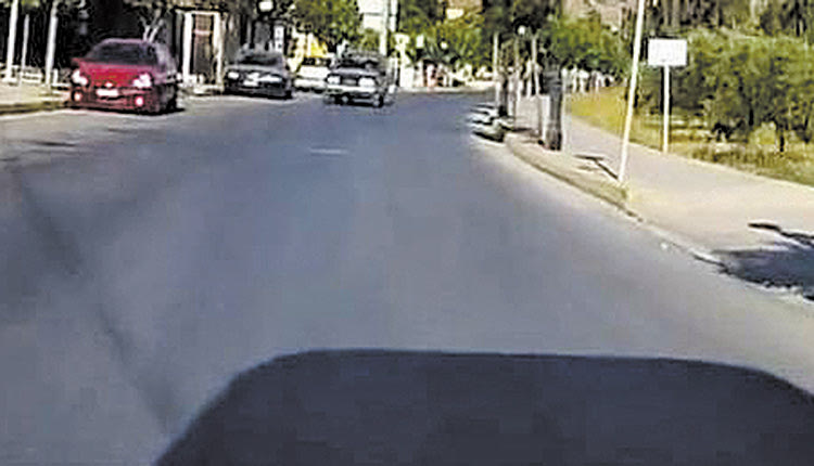 Έχουμε και από αυτή τη στήλη αναφερθεί στο θέμα της Αμμουδάρας και στην “πιάτσα” αγοραίου έρωτα που έχει μετατραπεί συγκεκριμένος δρόμος
