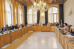 ΚΟΝΤΡΑ ΣΤΗ ΧΘΕΣΙΝΗ ΣΥΣΚΕΨΗ Αγωνία τώρα για το Ηράκλειο