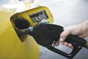 Ραγδαίες αυξήσεις στις τιμές του πετρελαίου κίνησης, παρά τις μειώσεις στις διεθνείς αγορές