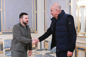 Με Κουλέμπα και Ζελένσκι συναντήθηκε ο Νίκος Δένδιας στην Ουκρανία.