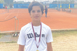 Ο αθλητής τένις του “Ηράκλειο” ΟΑΑ Κώστας Λαμπράκης