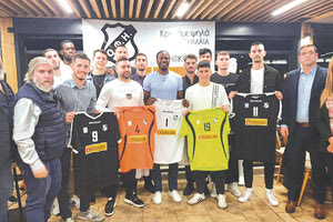 Απο την χθεσινή παρουσίαση της ομάδας βόλεϊ του ΟΦΗ