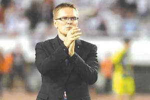 Ο Λιθουανός Βάλντας Νταμπράουσκας έρχεται για να αναλάβει τον ΟΦΗ