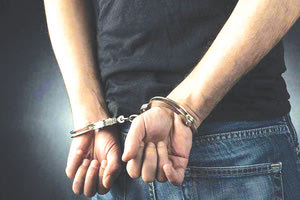 Ρομά ήταν τα άτομα που εξαπατούσαν επιχειρηματίες